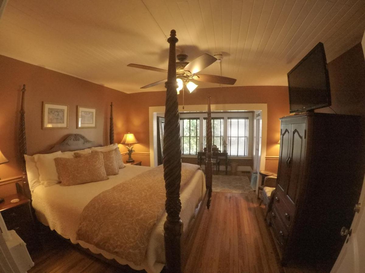 The Hibiscus House Of Fort Myers Esterno foto